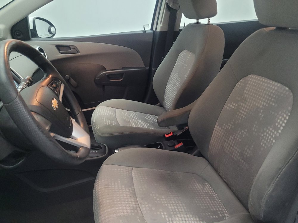 Used 2017 Chevrolet Sonic LT image 17