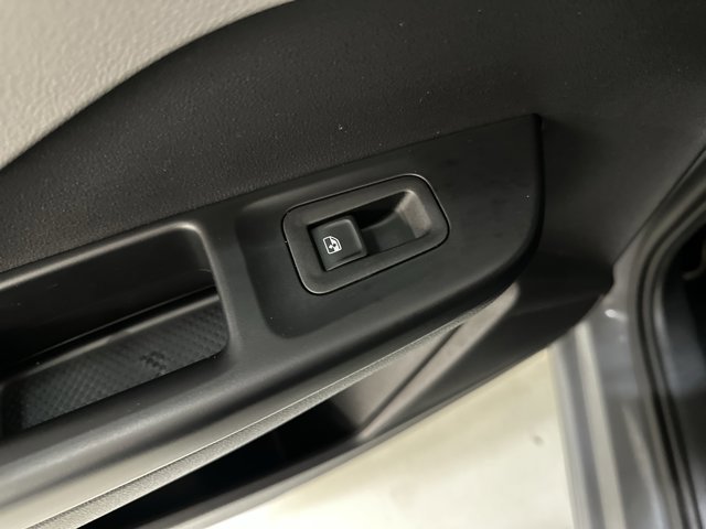 Certified 2022 Volkswagen Taos SE image 24