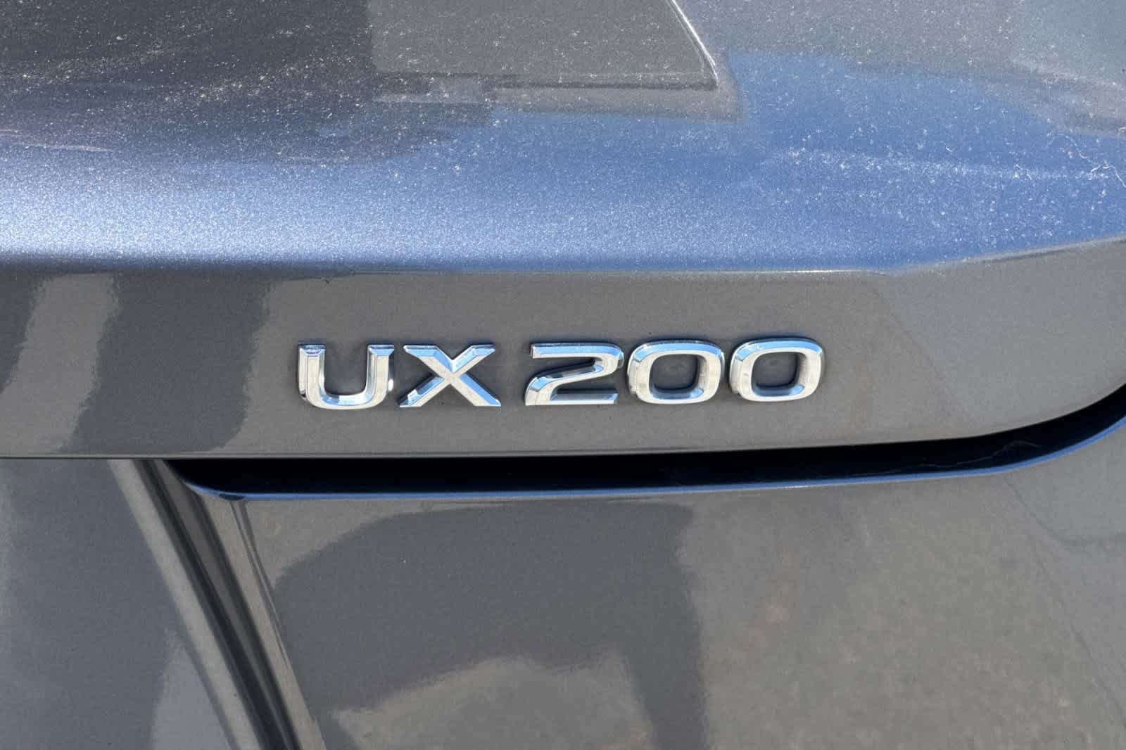 Used 2020 Lexus UX 200 w/ Accessory Package FWD image 31