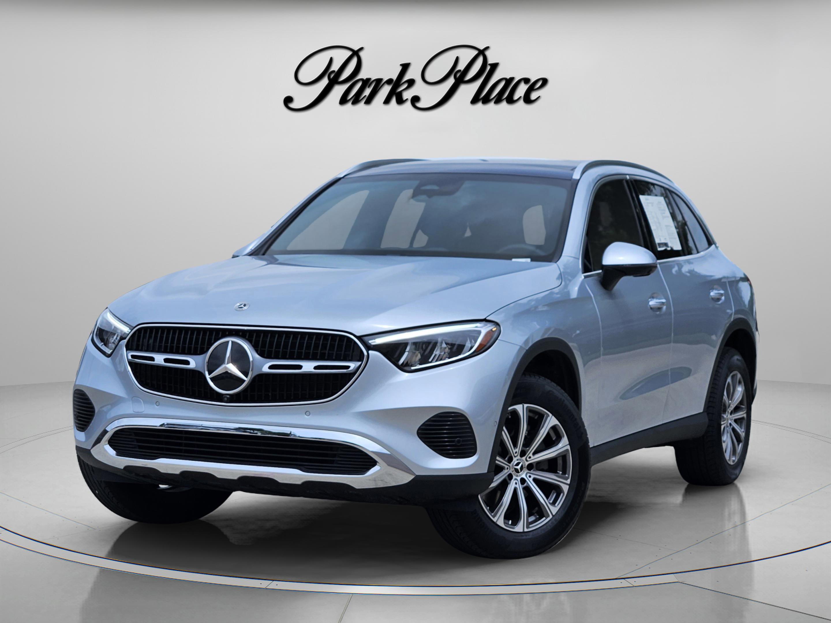 Certified 2026 Mercedes-Benz GLC 300 image 1