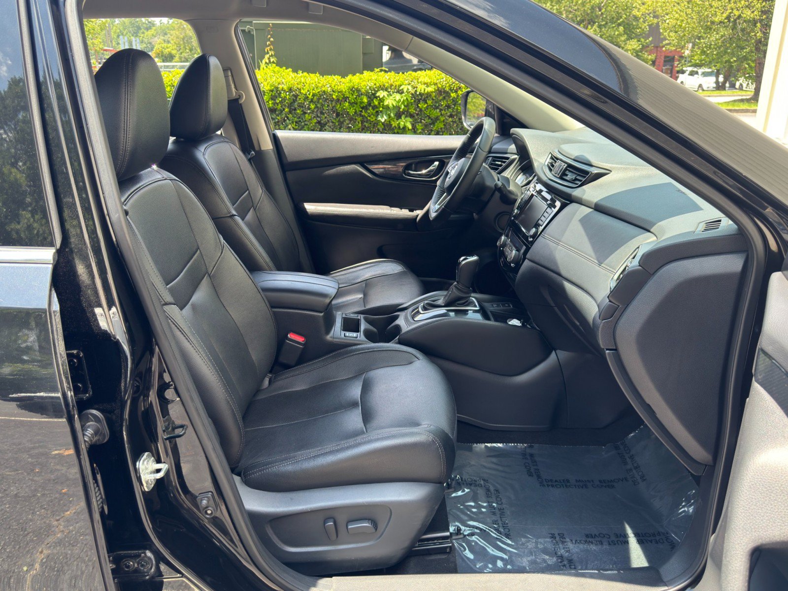 Used 2019 Nissan Rogue SL AWD/4WD image 14