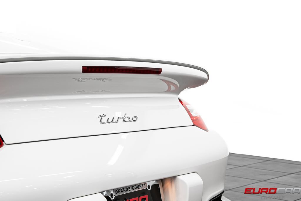 Used 2010 Porsche 911 Turbo AWD/4WD image 22