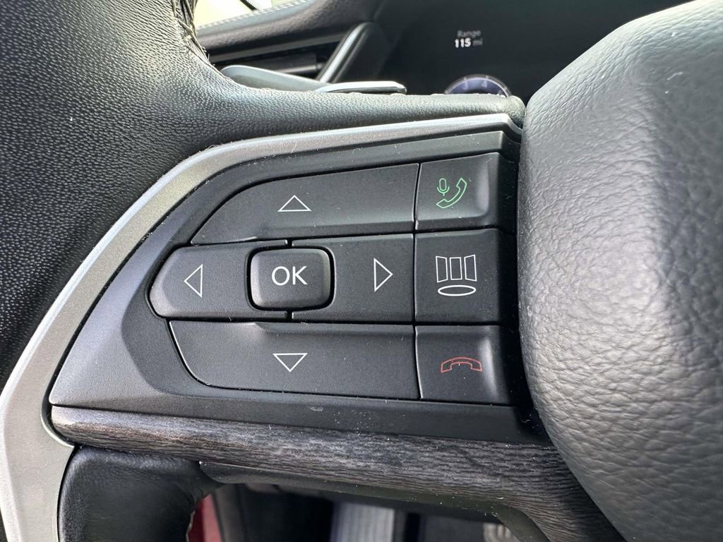 Used 2022 Jeep Grand Cherokee L Limited image 37