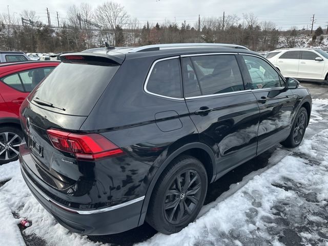 Used 2024 Volkswagen Tiguan SE image 6