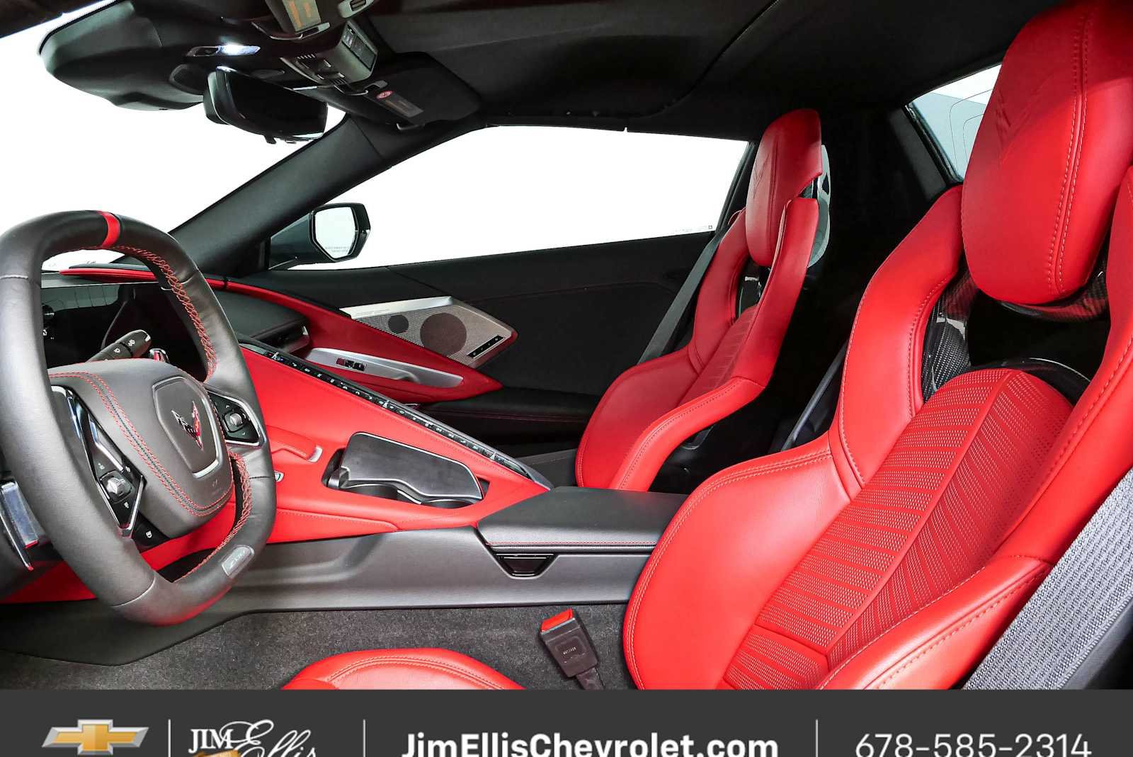 Used 2025 Chevrolet Corvette Z06 RWD image 5