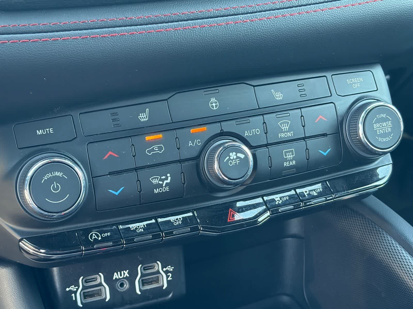Used 2025 Dodge Durango GT AWD/4WD image 27
