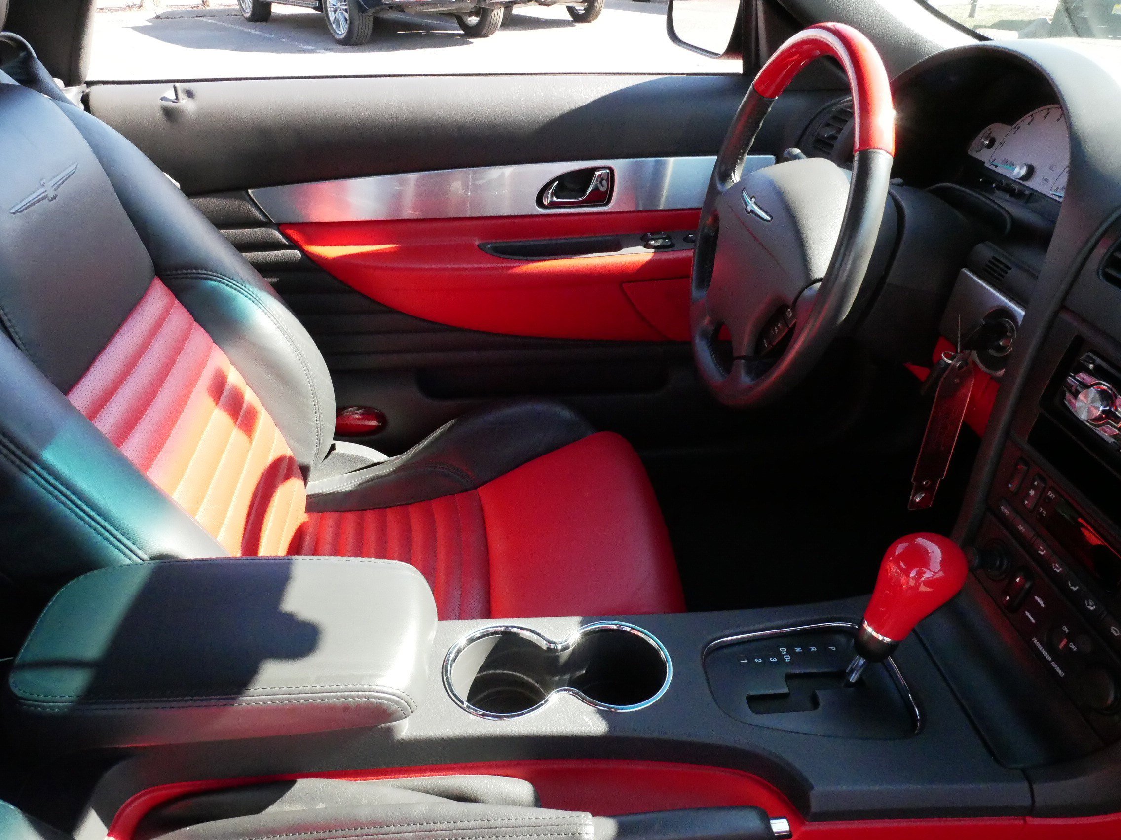 Used 2002 Ford Thunderbird image 13