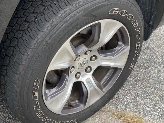 Used 2019 RAM 1500 Laramie AWD/4WD image 29