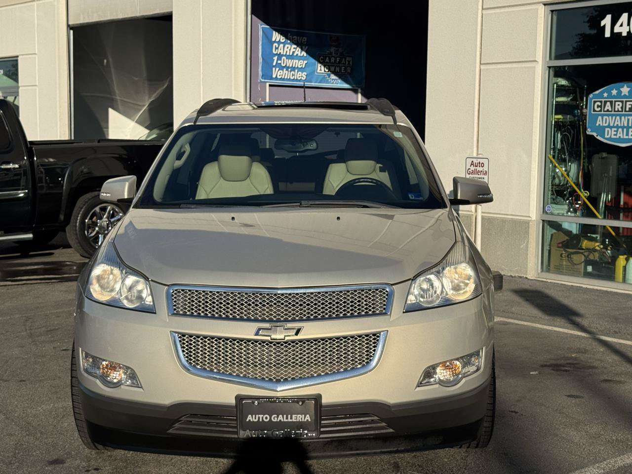 Used 2011 Chevrolet Traverse LTZ AWD/4WD image 11