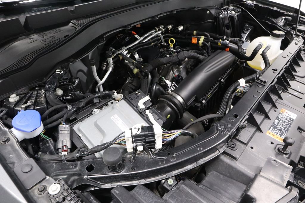 Certified 2025 Ford Explorer Active image 15