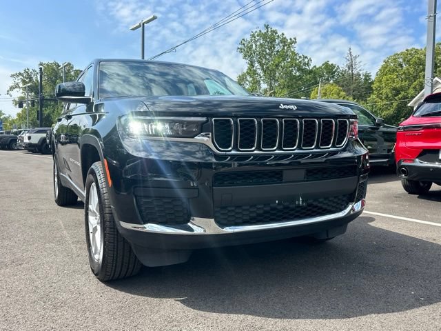 Used 2025 Jeep Grand Cherokee L Laredo AWD/4WD image 22