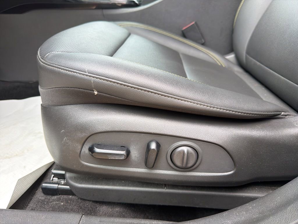 Used 2024 Chevrolet Trax ACTIV w/ Sunroof Package image 10