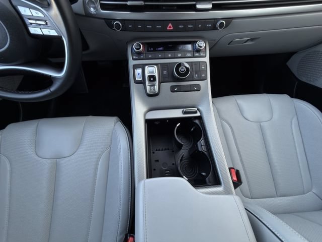 Used 2025 Hyundai Palisade SEL FWD image 19