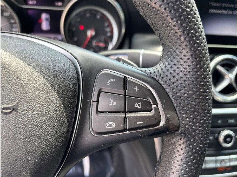 Used 2019 Mercedes-Benz GLA 250 GLA 250 Sport Utility 4D image 24