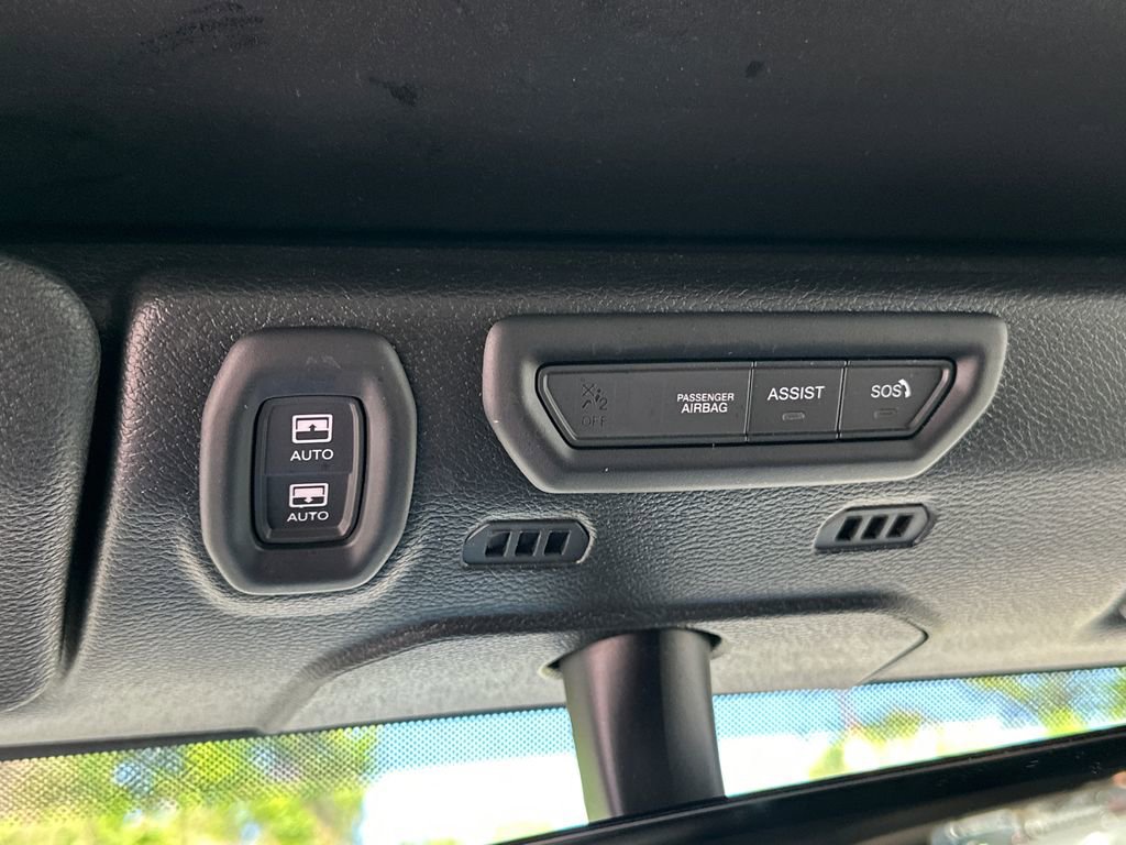 Used 2023 Jeep Wrangler Unlimited Sahara w/ Cold Weather Group AWD/4WD image 29