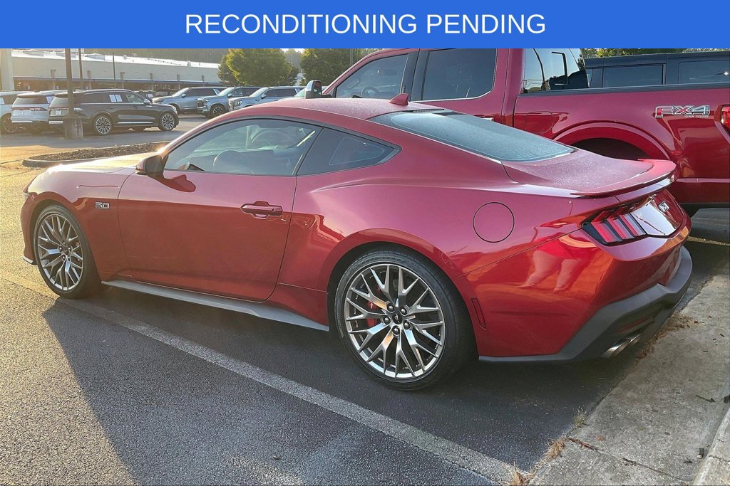 Used 2024 Ford Mustang GT Premium RWD image 3