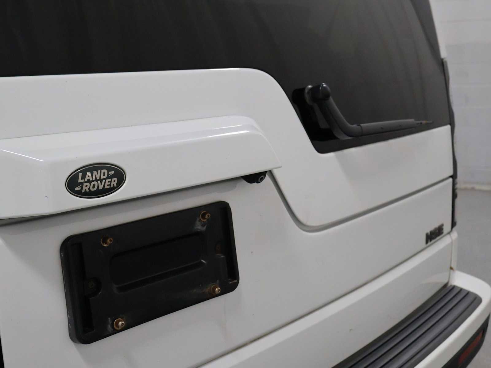Used 2016 Land Rover LR4 HSE AWD/4WD image 8