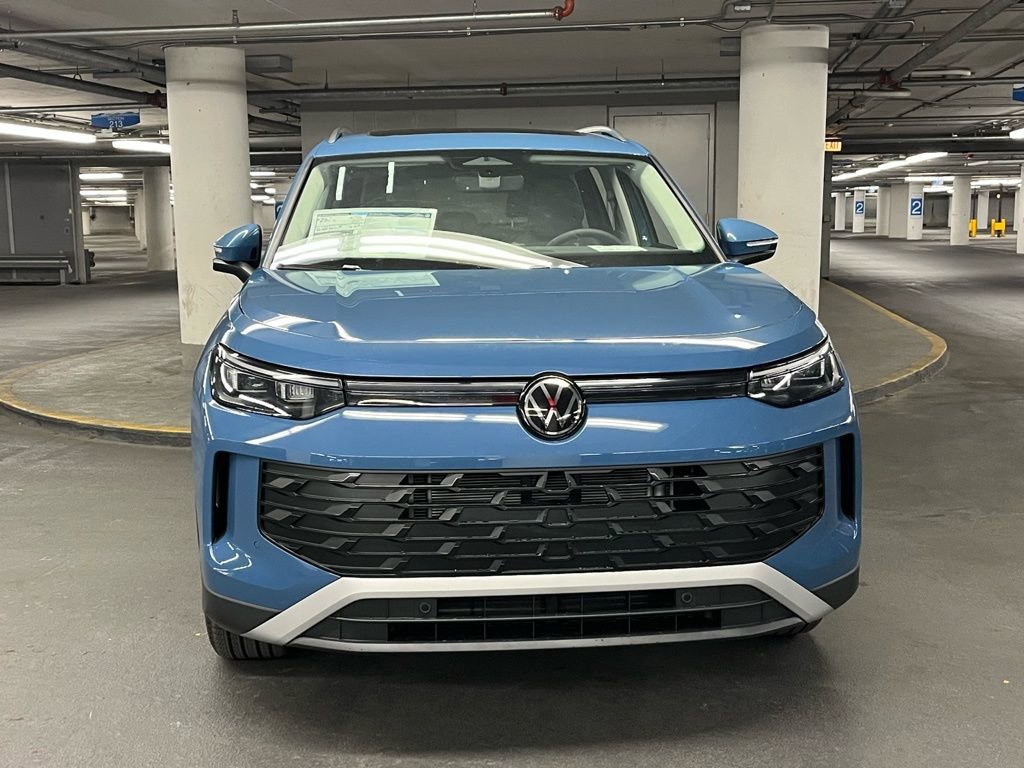 New 2026 Volkswagen Tiguan SE AWD/4WD image 32