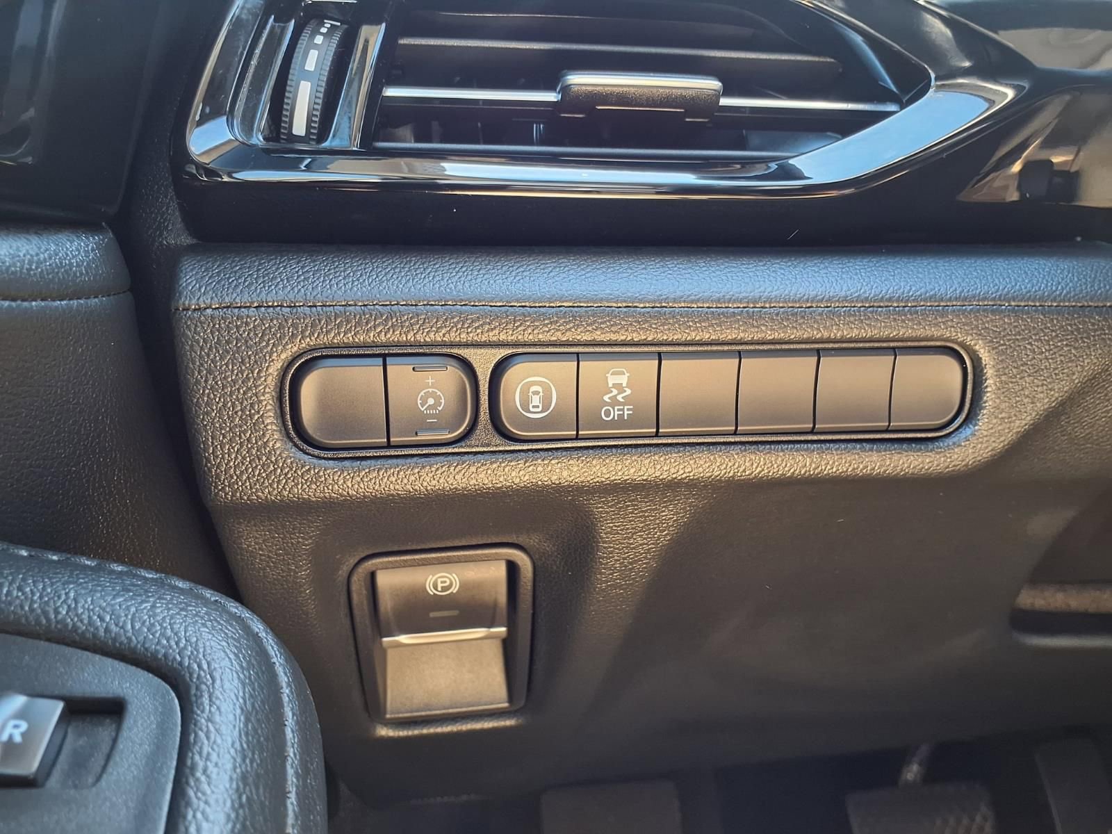 Used 2025 Acura MDX FWD image 23