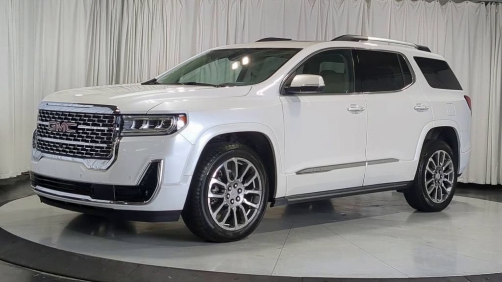 Used 2023 GMC Acadia Denali w/ Denali Technology Package AWD/4WD image 5