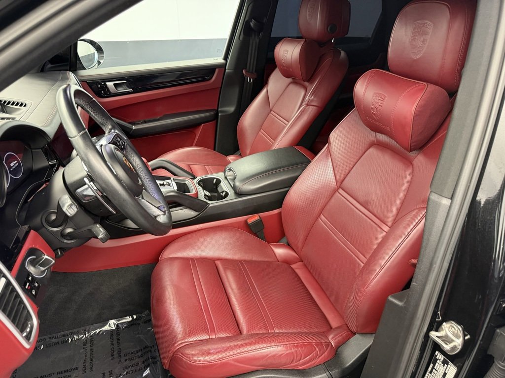 Used 2019 Porsche Cayenne S image 39