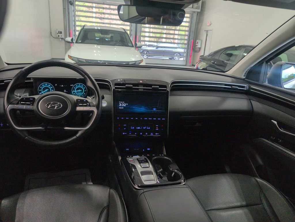 Certified 2022 Hyundai Tucson Limited w/ Cargo Package AWD/4WD image 13