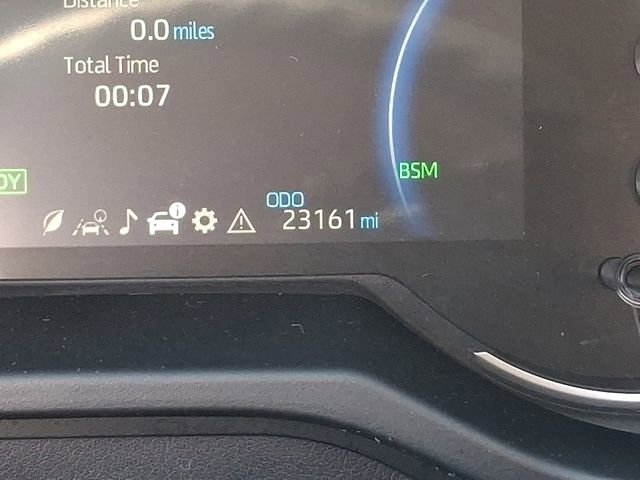 Used 2025 Toyota RAV4 XLE image 19