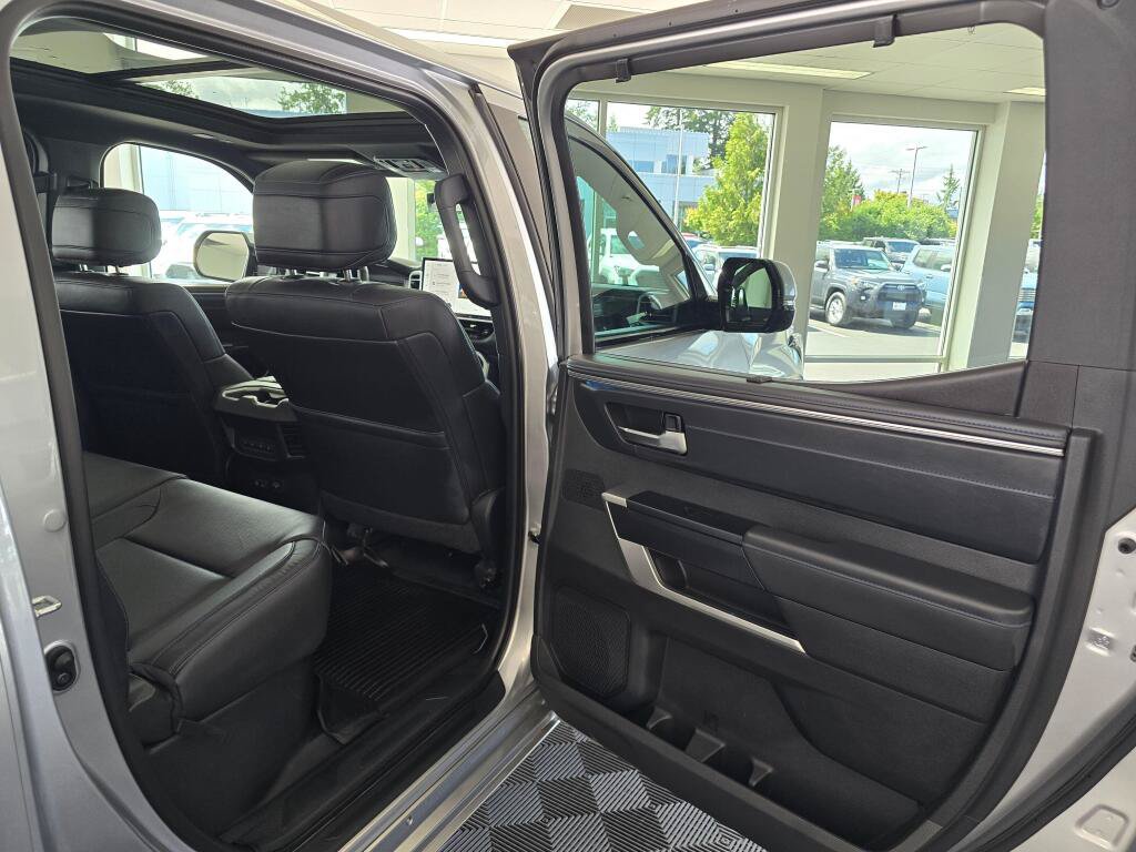 Used 2023 Toyota Tundra Platinum AWD/4WD image 38