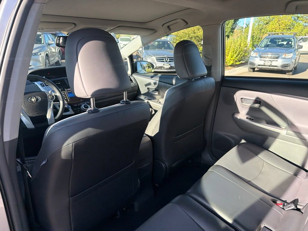 Used 2014 Toyota Prius V Five FWD image 21