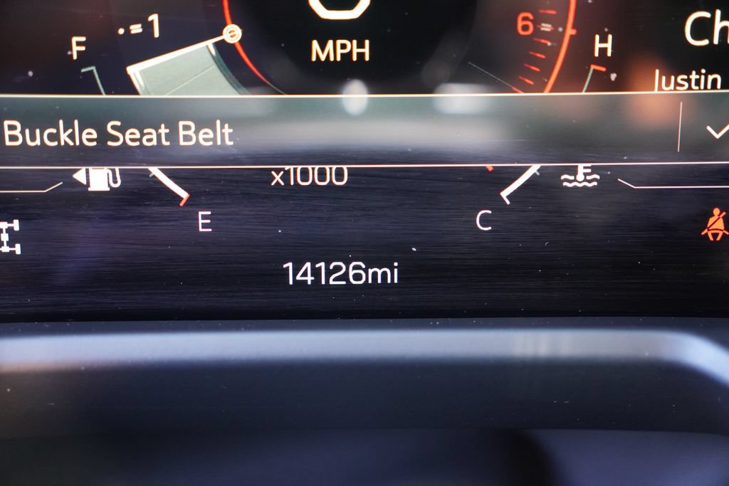 Certified 2025 GMC Acadia Elevation w/ Elevation Premium Package AWD/4WD image 35