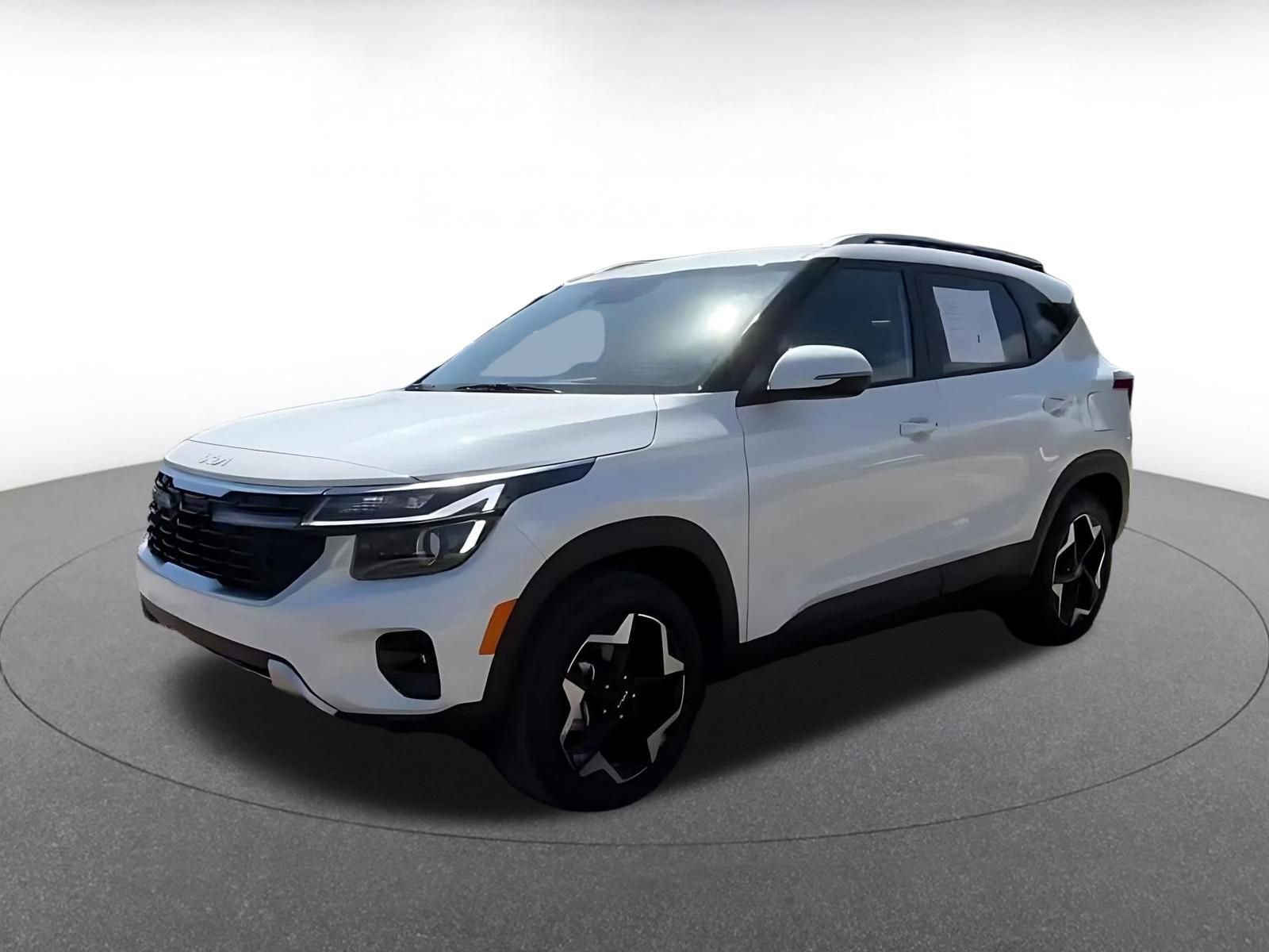 Used 2025 Kia Seltos S image 8