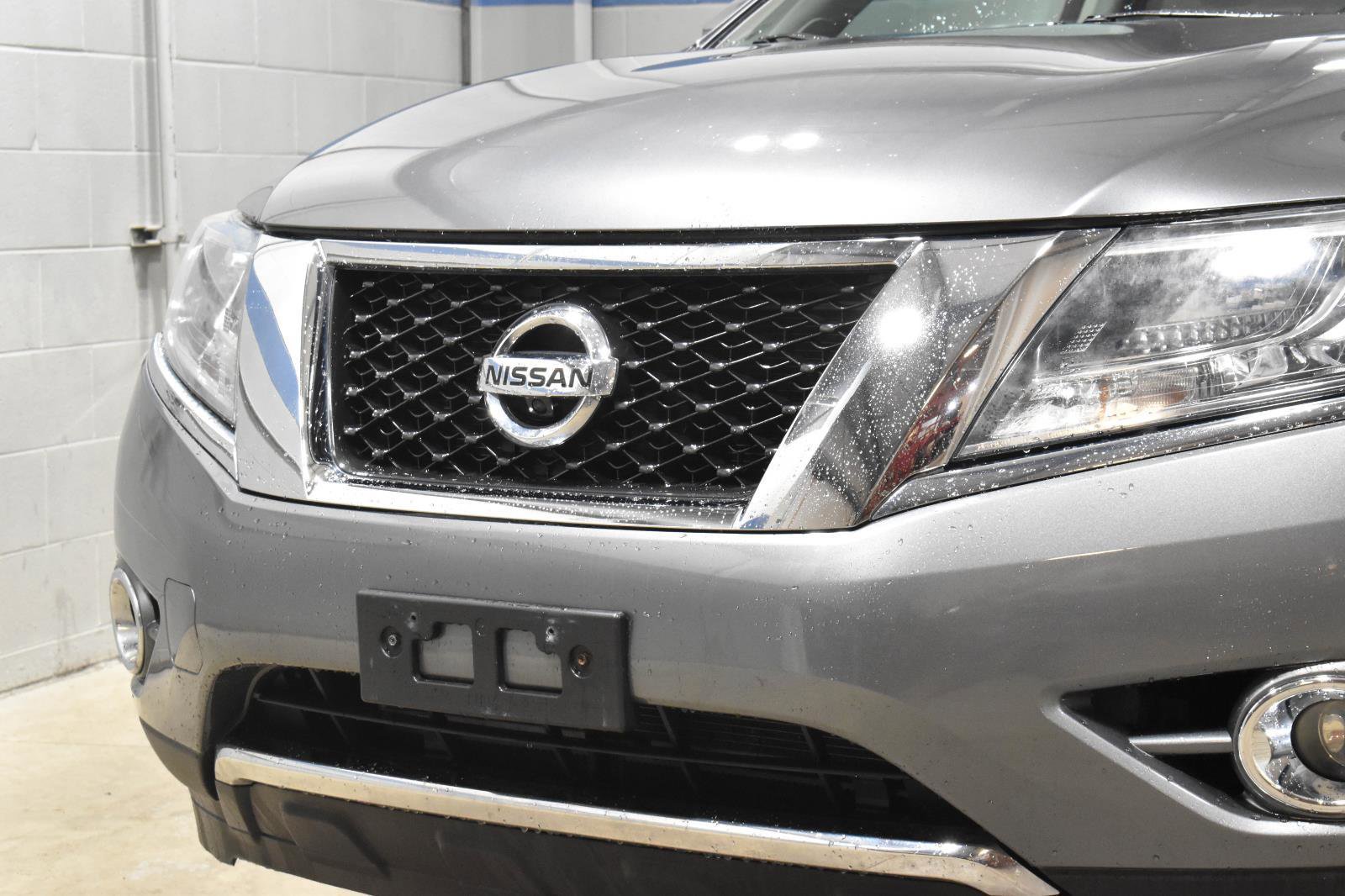 Used 2015 Nissan Pathfinder Platinum w/ Cargo Package AWD/4WD image 29