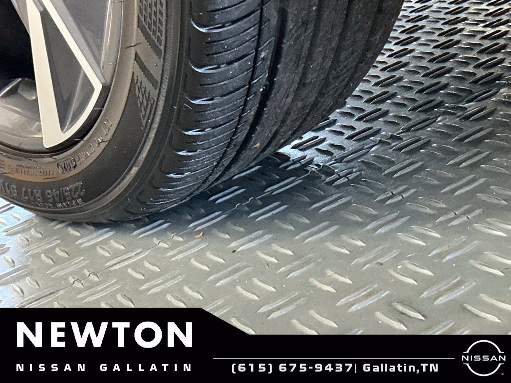 Used 2025 Hyundai Elantra Sport FWD image 38