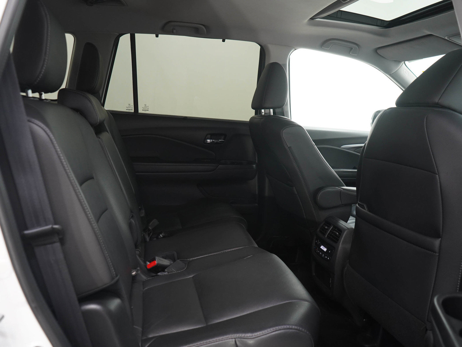 Used 2022 Honda Pilot Black Edition image 14