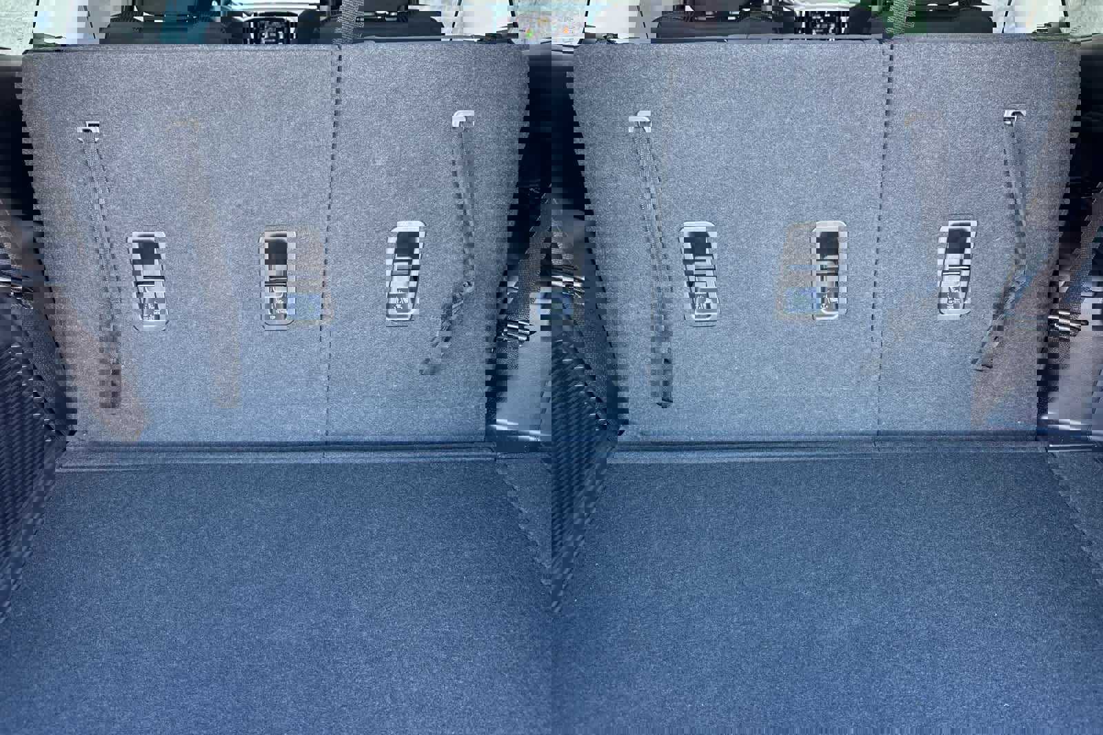 Used 2025 Subaru Ascent Premium w/ Premium Package image 15