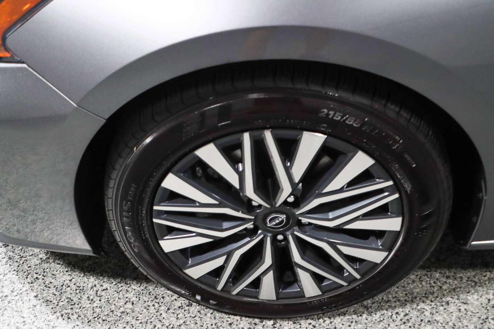 Used 2023 Nissan Altima 2.5 SV image 11