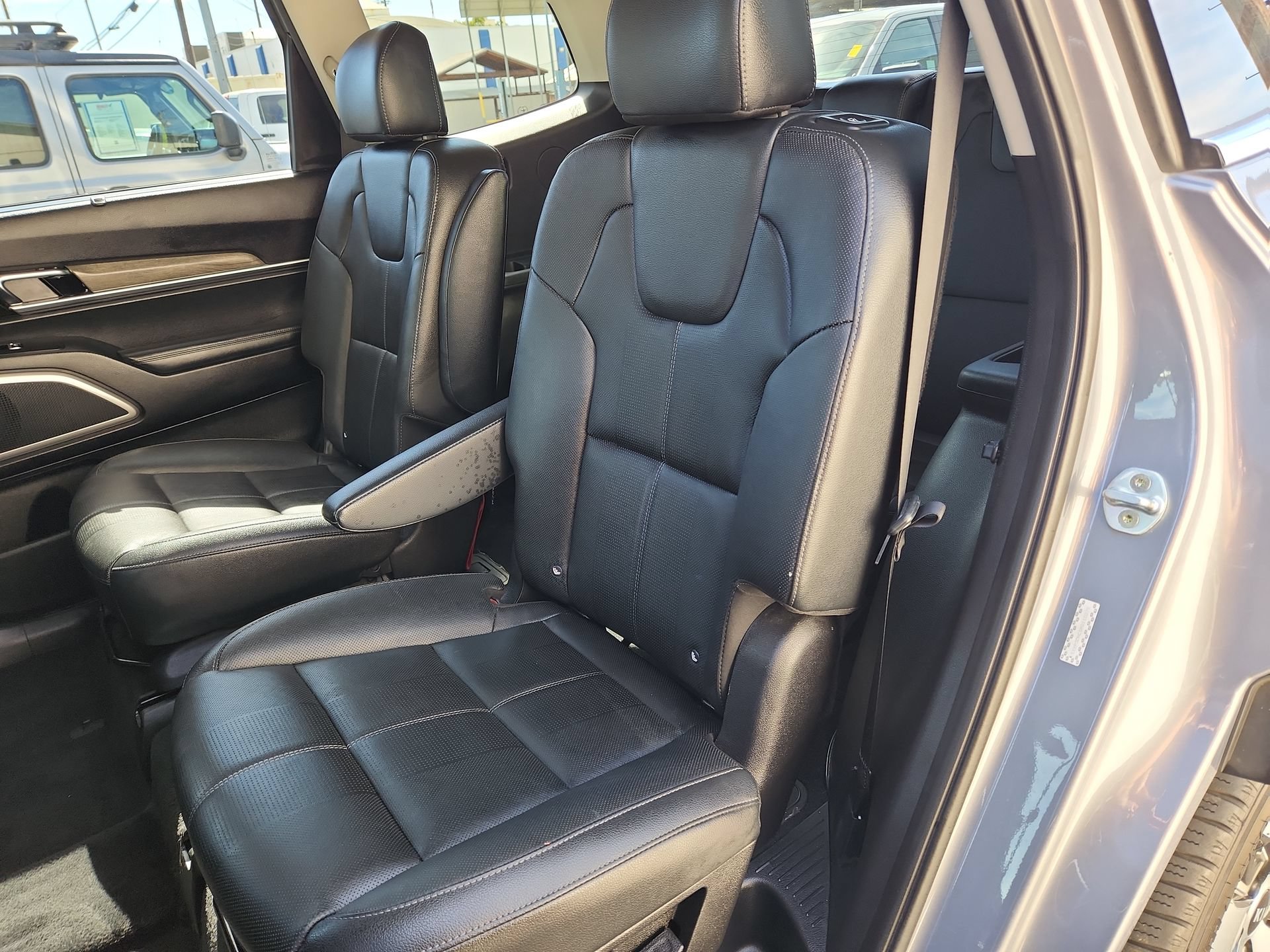 Used 2021 Kia Telluride EX w/ EX Premium Package AWD/4WD image 25
