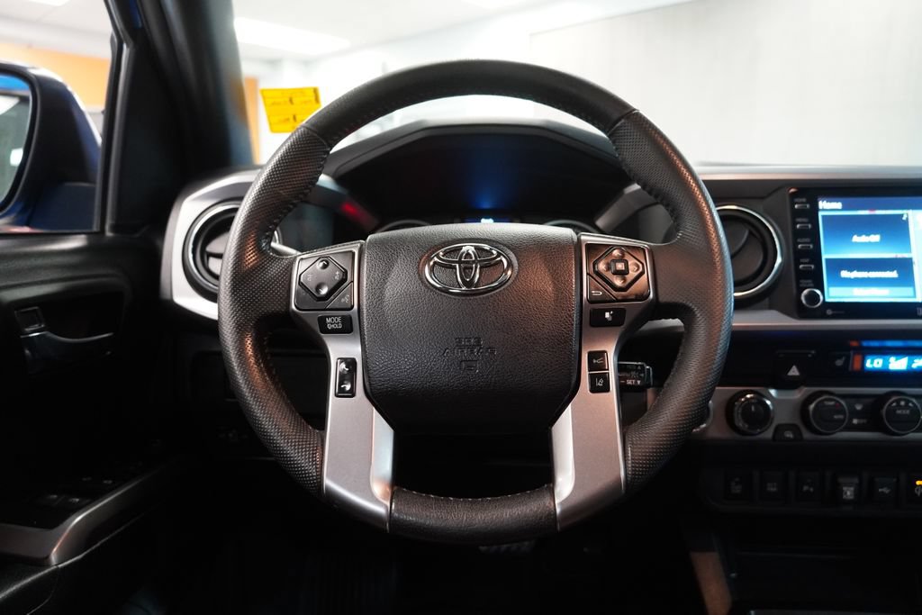 Used 2021 Toyota Tacoma Limited AWD/4WD image 19