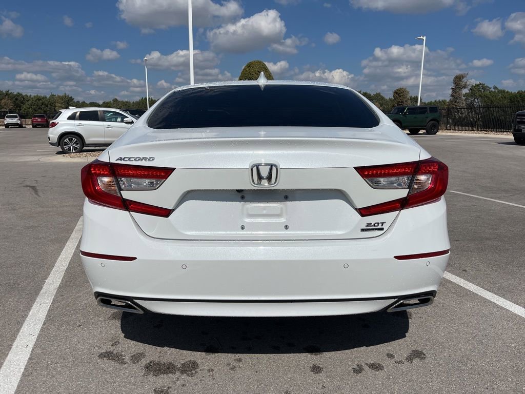 Used 2020 Honda Accord Touring image 5
