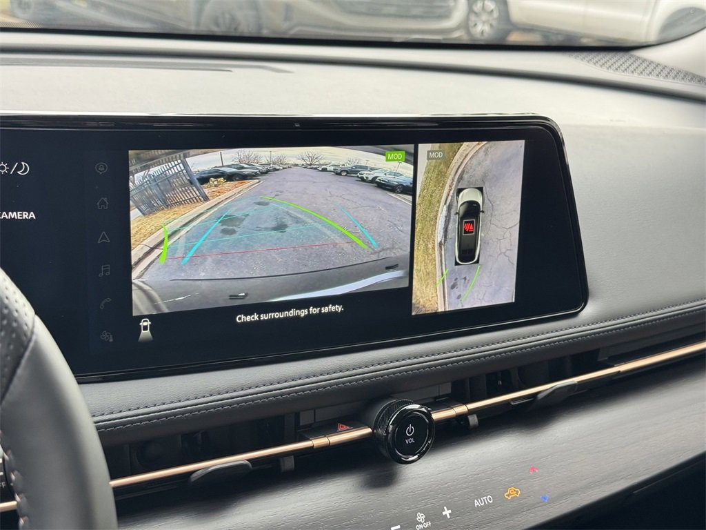 Used 2023 Nissan Ariya AWD image 19