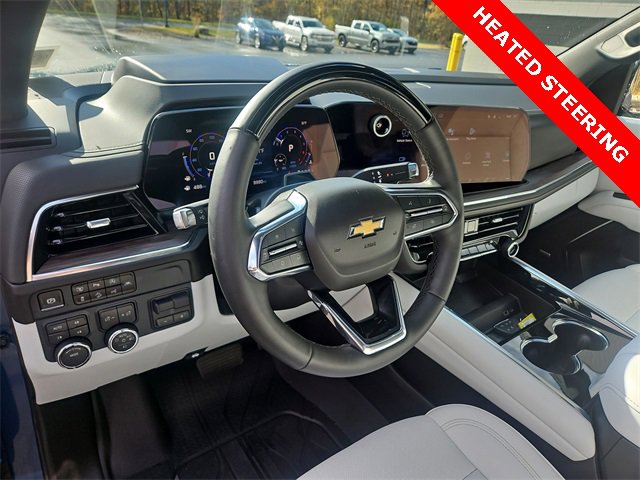 Certified 2025 Chevrolet Suburban Premier image 10