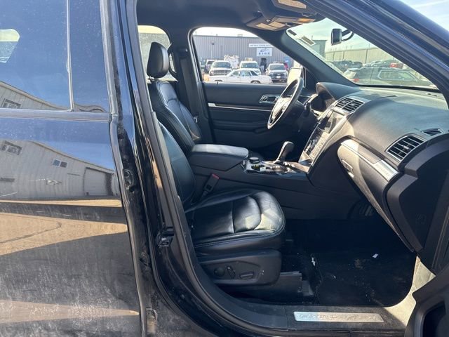 Used 2019 Ford Explorer Limited w/ Class III Trailer Tow Package image 20