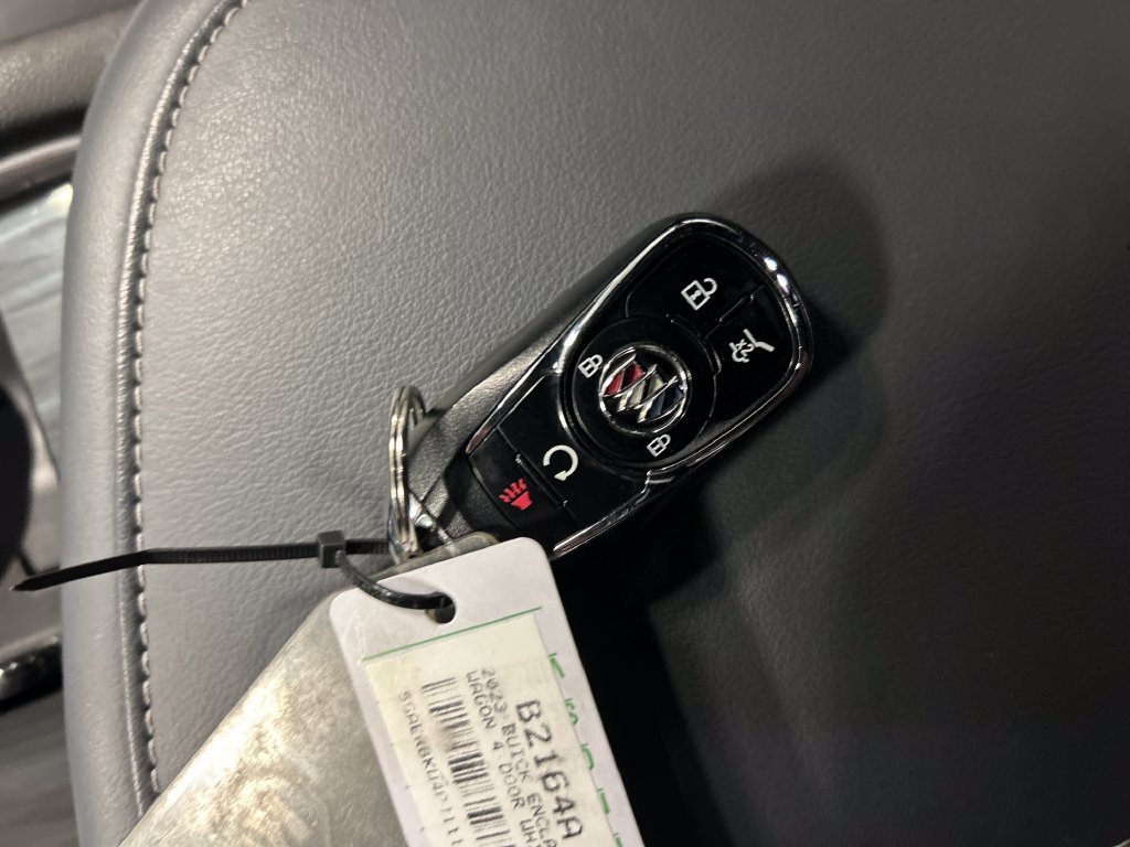 Used 2023 Buick Enclave Essence FWD image 22