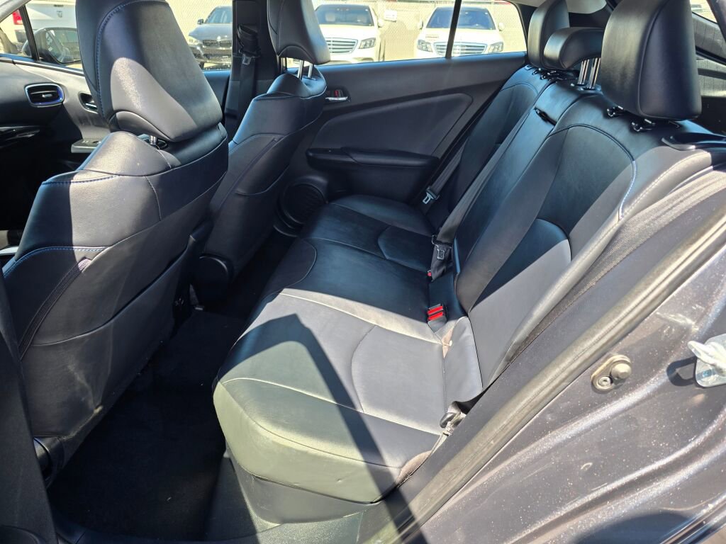 Used 2017 Toyota Prius Three Touring FWD image 17