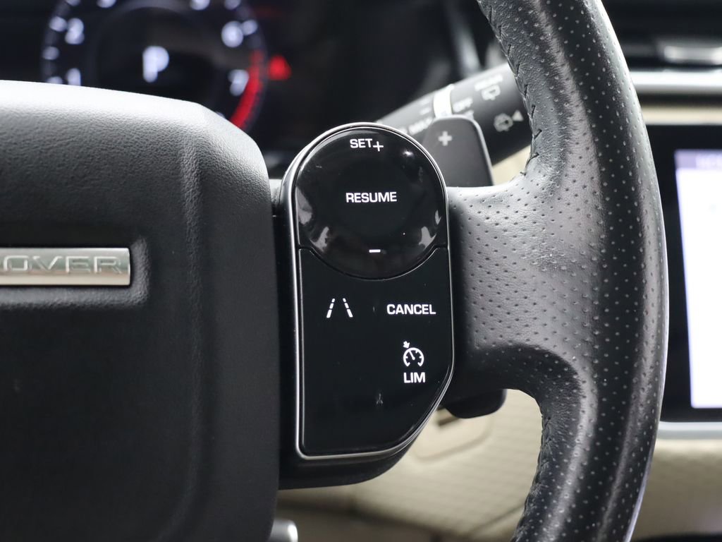 Used 2018 Land Rover Range Rover Velar S AWD/4WD image 17