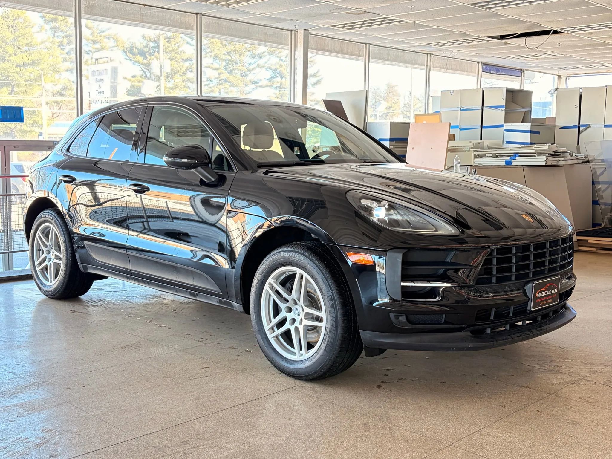 Used 2020 Porsche Macan Sport Edition image 6