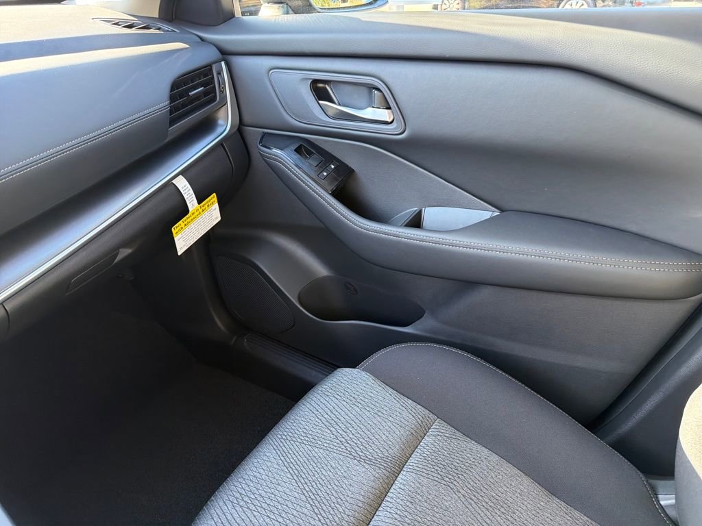 New 2026 Nissan Rogue SV image 27