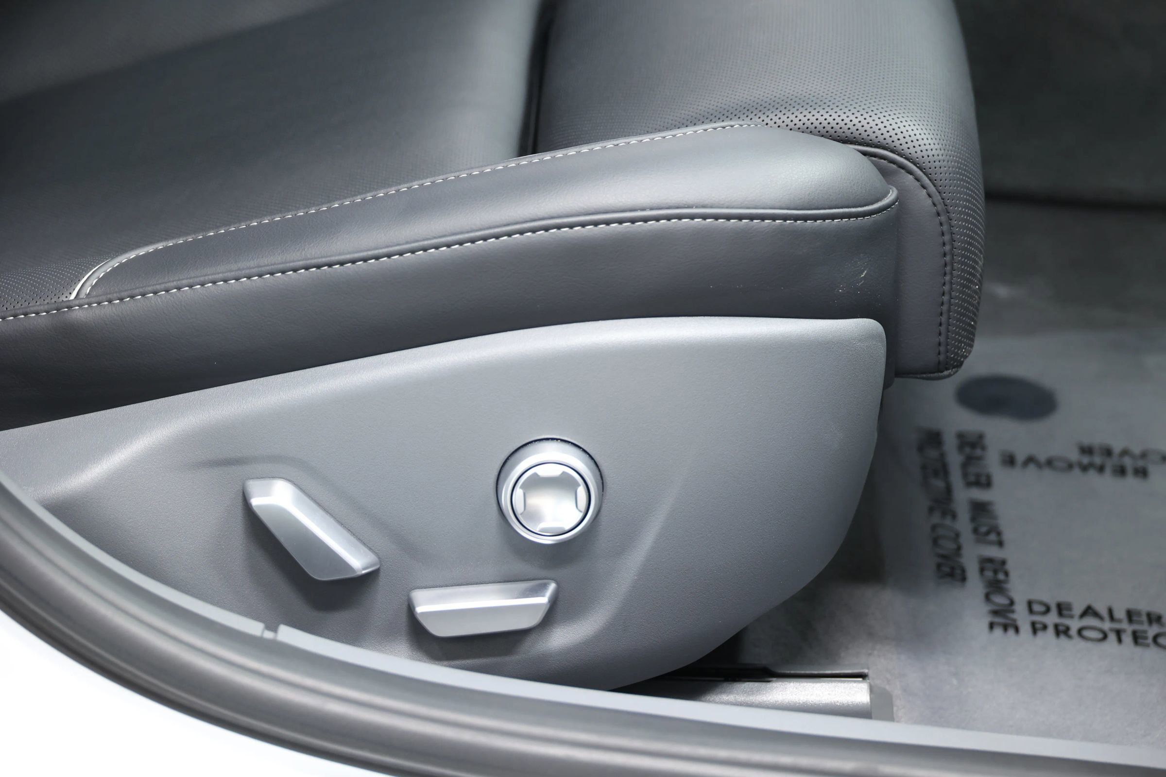Used 2023 Lucid Air Grand Touring image 86