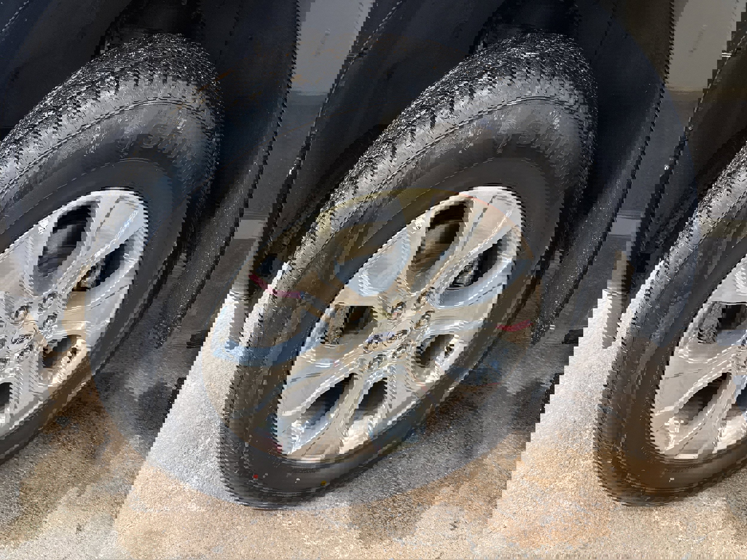 Used 2023 Ford F150 Platinum image 4