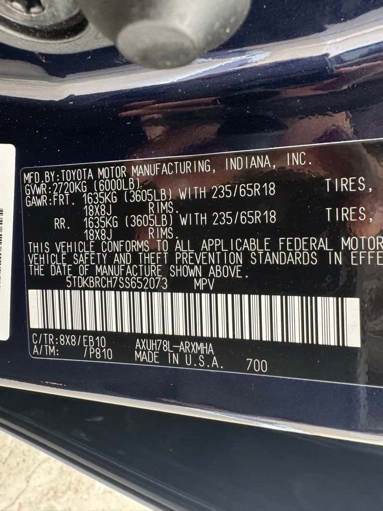 Used 2025 Toyota Highlander XLE image 44